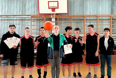 Студенческий турнир по баскетболу прошел в Орске